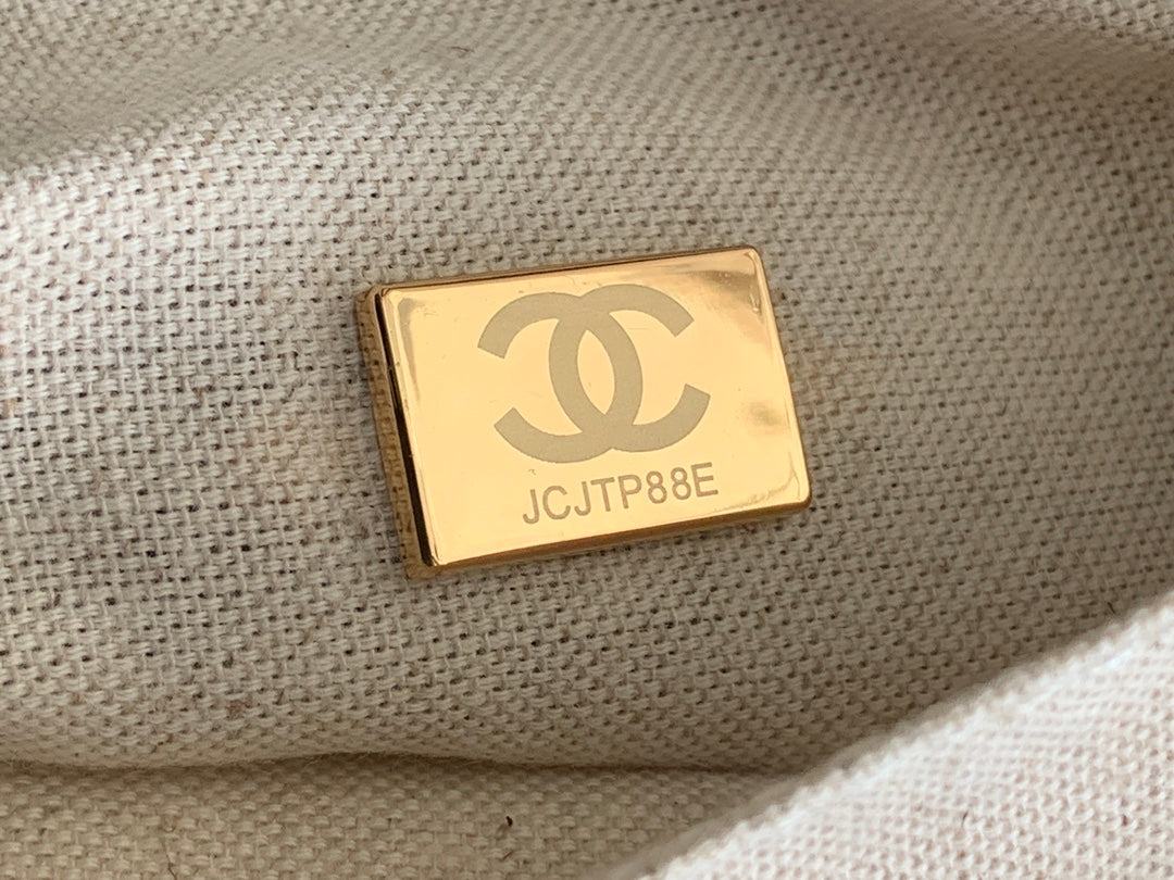 CC new arrival tote bag size: 38X32X18CM (Top quality )