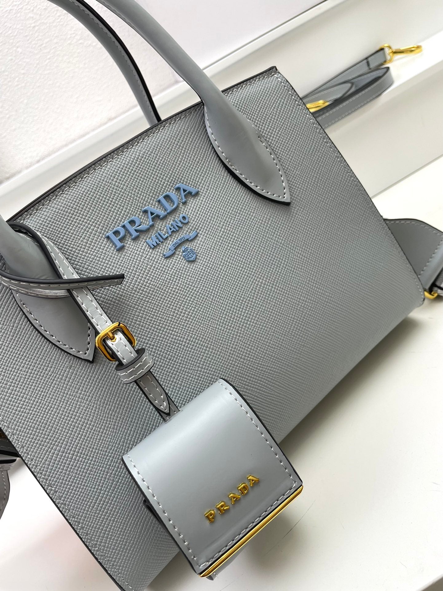 Pra Monochrome new arrival bag size : 24.18.12cm