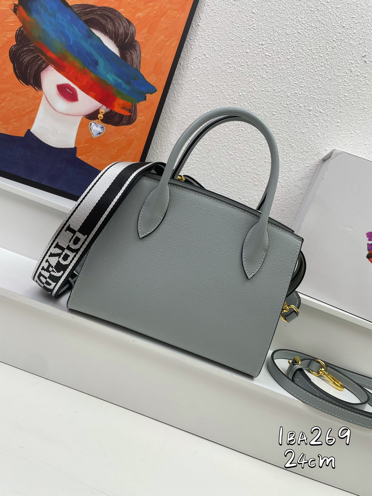 Pra Monochrome new arrival bag size : 24.18.12cm