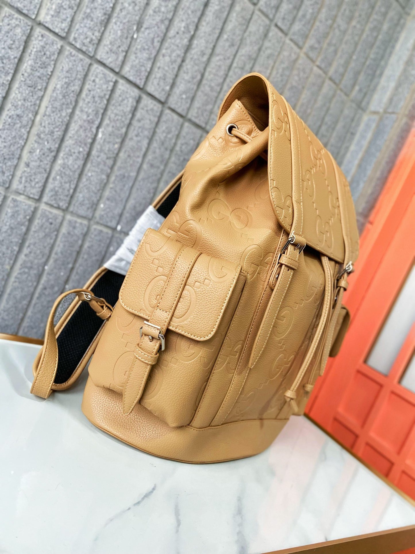 GG new arrival backpack bag size : 32 x 42 cm
