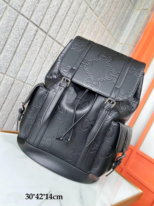 GG new arrival backpack bag size : 32 x 42 cm