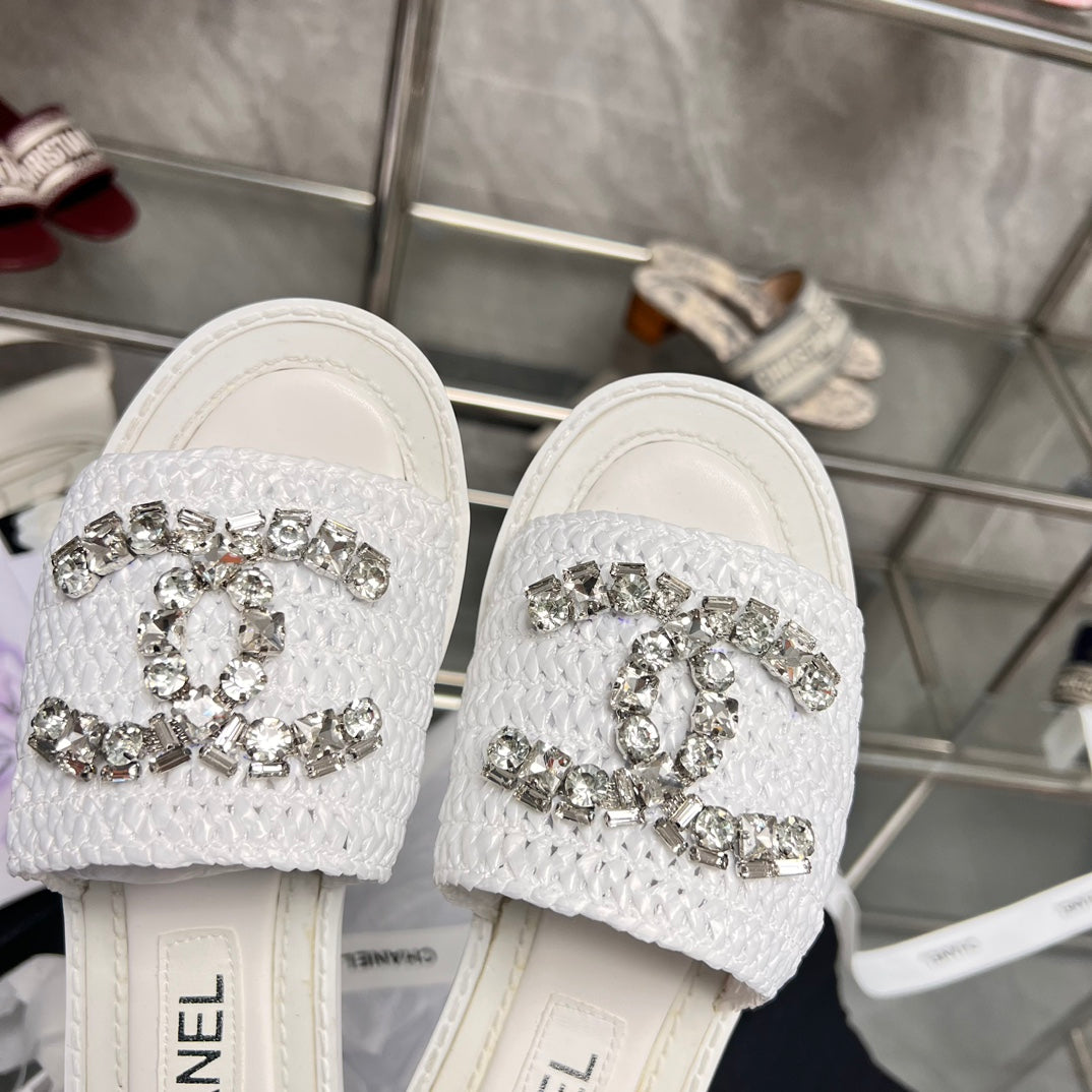 CC new arrival women slippers 001