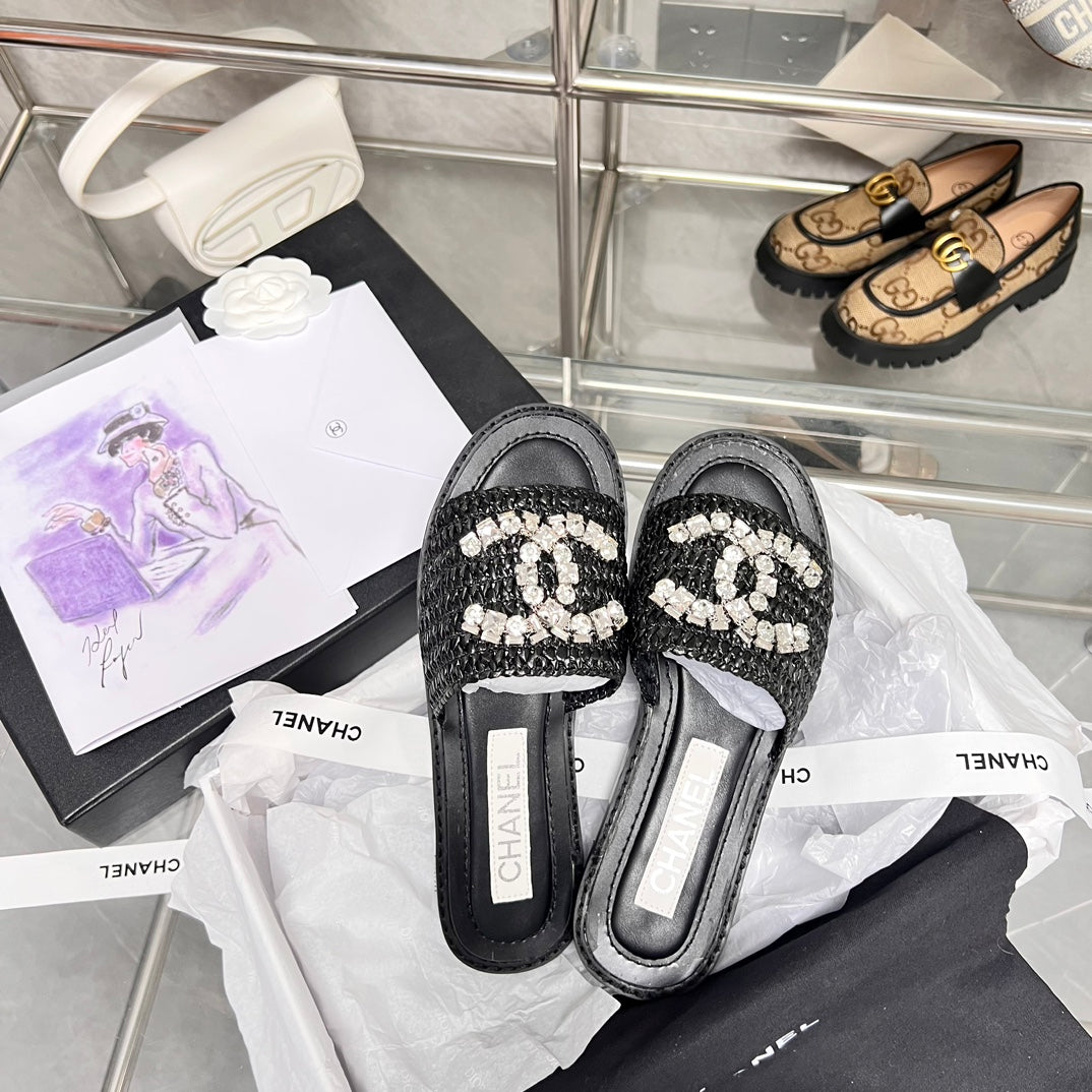 CC new arrival women slippers 001