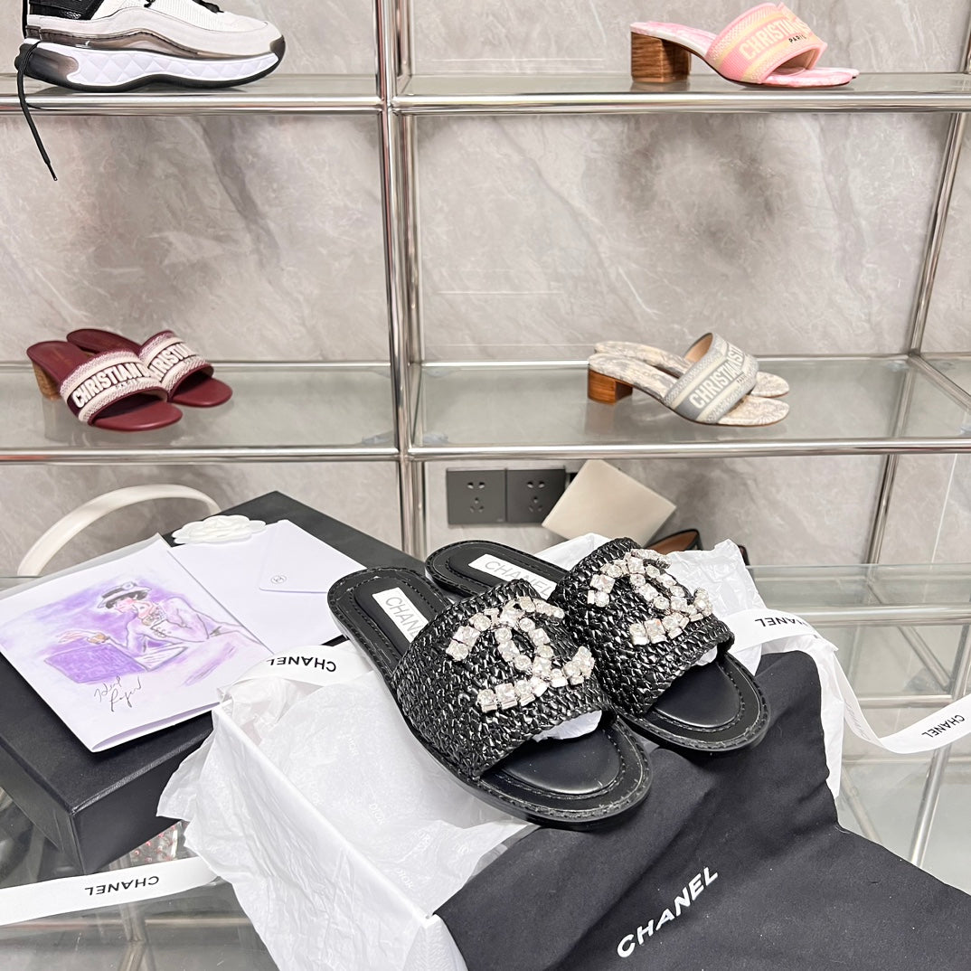 CC new arrival women slippers 001