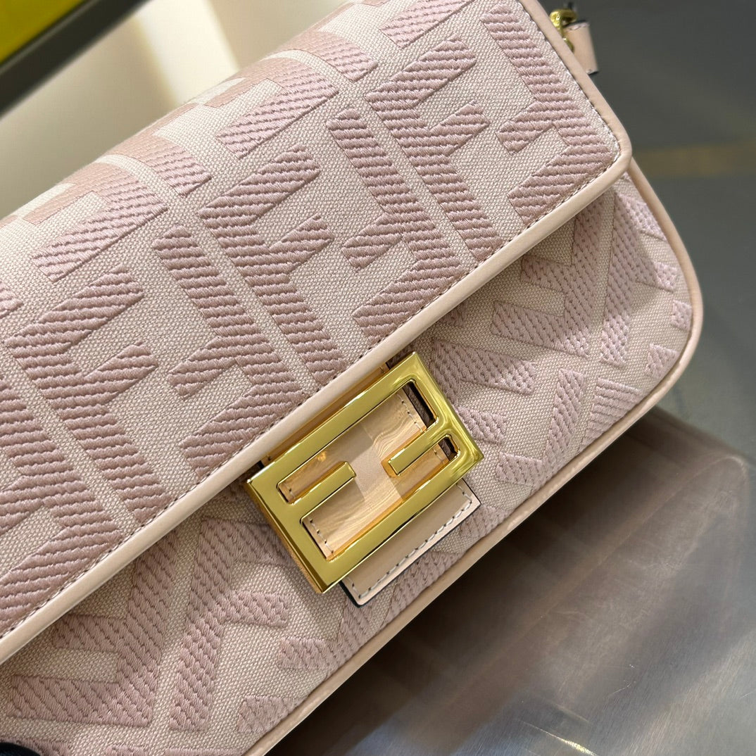 FEN Baguette bag size: 28/6.5/13.5cm