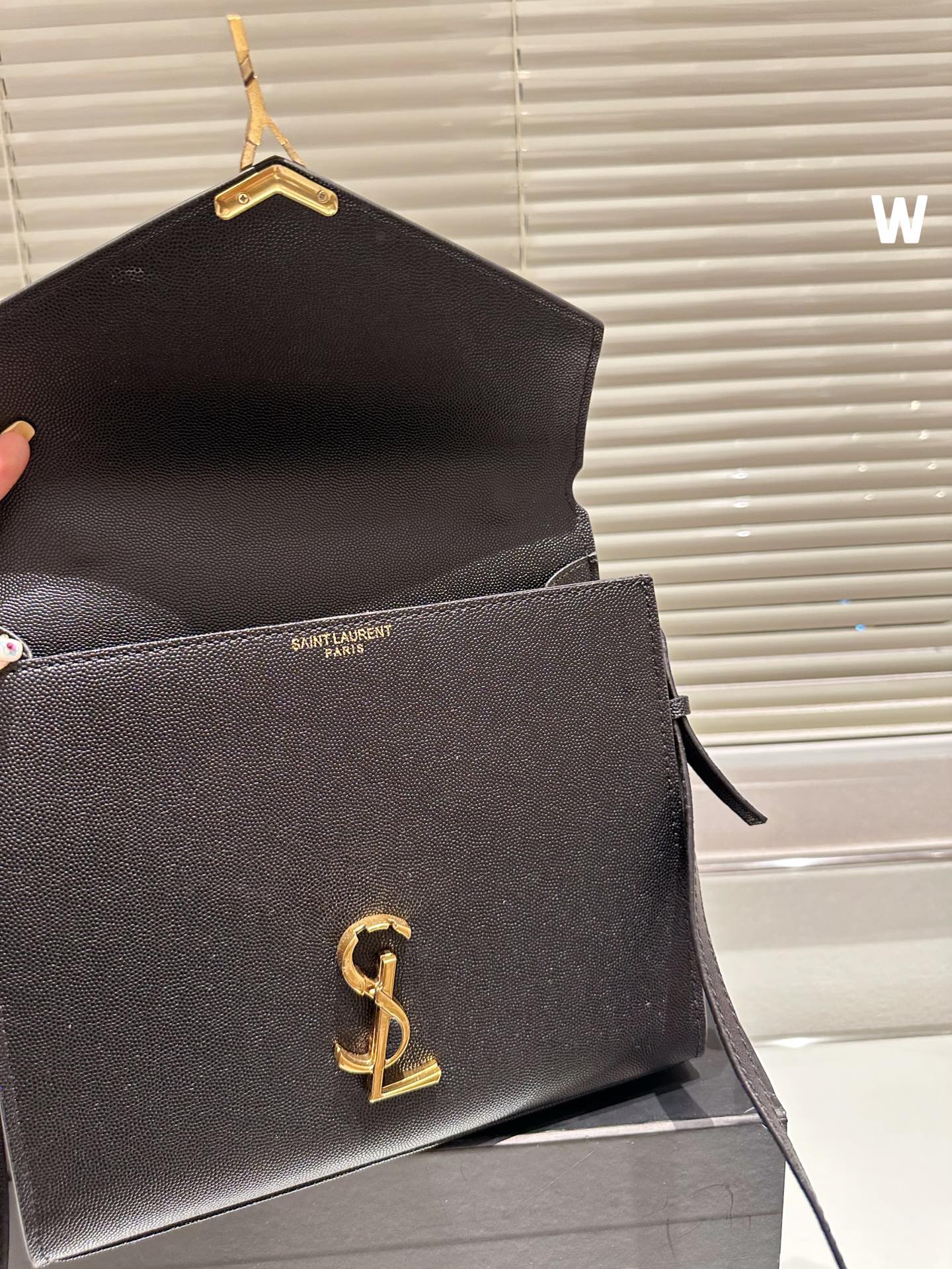 Y CASSANDRA bag size 25*20cm