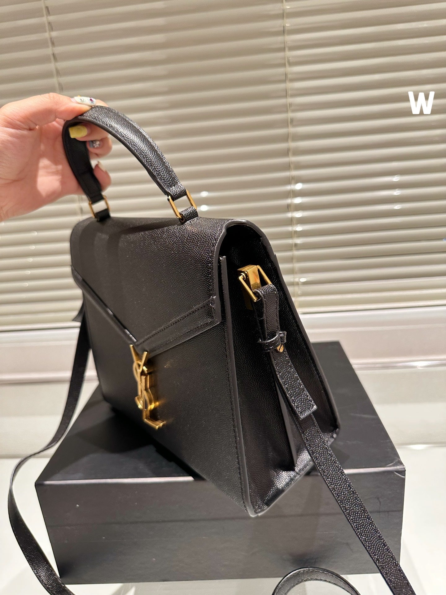 Y CASSANDRA bag size 25*20cm