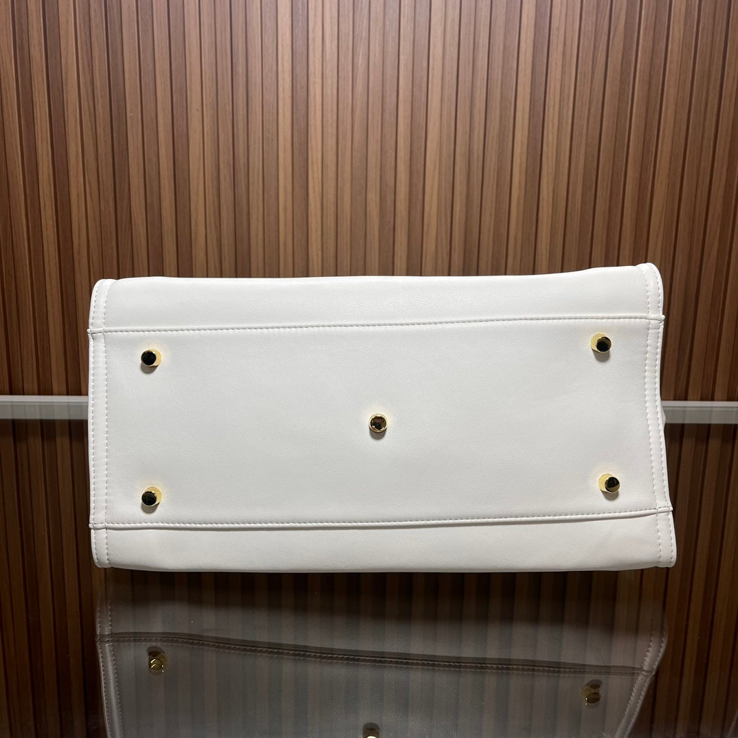 CC leather tote bag black/white size: 36.5/32/15 cm