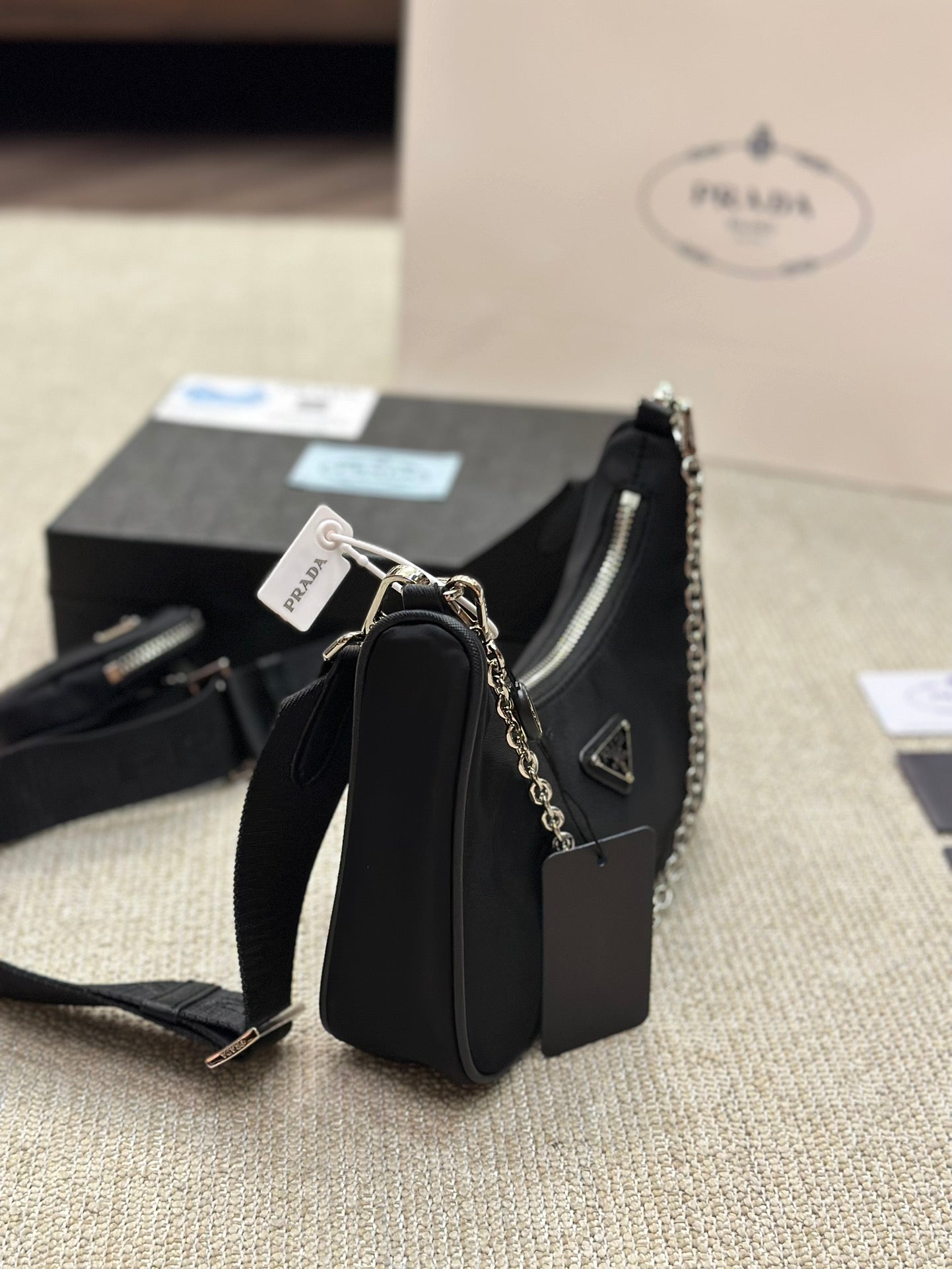 Pra hobo  new arrival bag size : 22 * 16cm