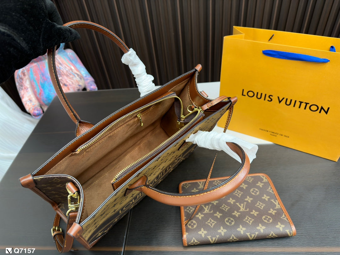Louis new arrival tote bag size: 35* 27cm