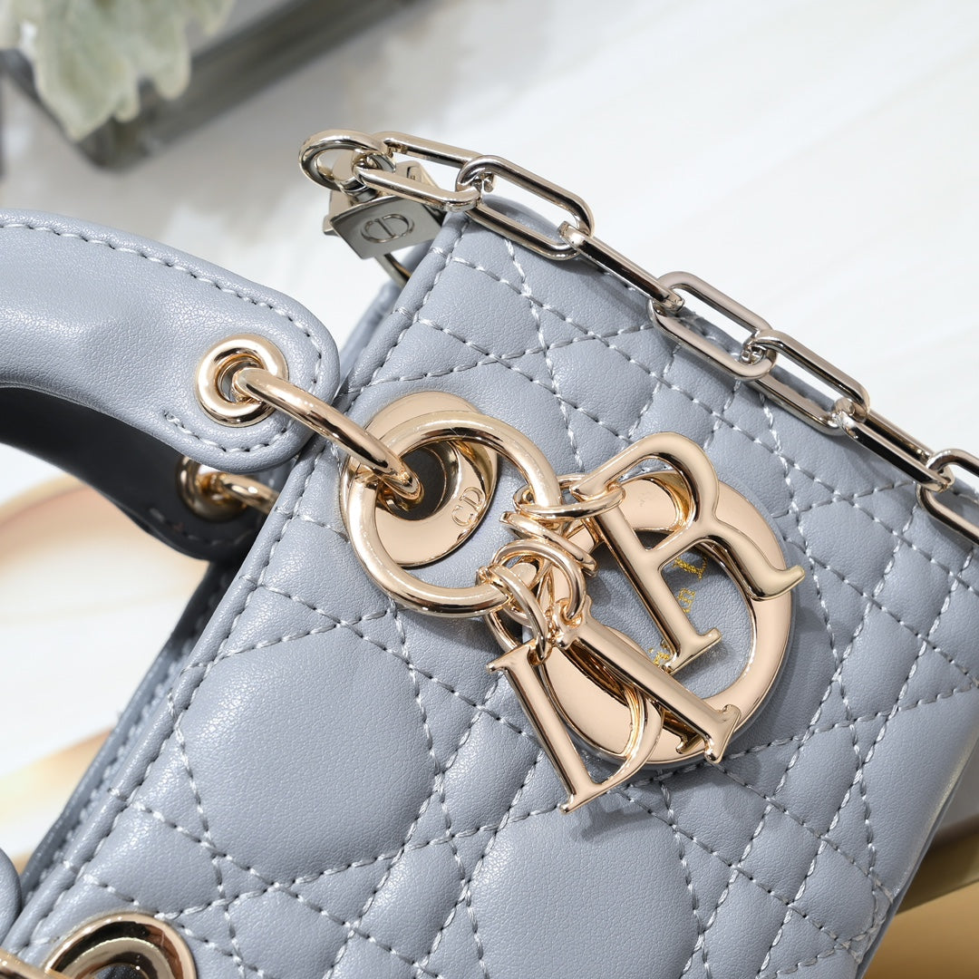 D new arrival D-Joy tote lady bag size；16*5.5*10 cm