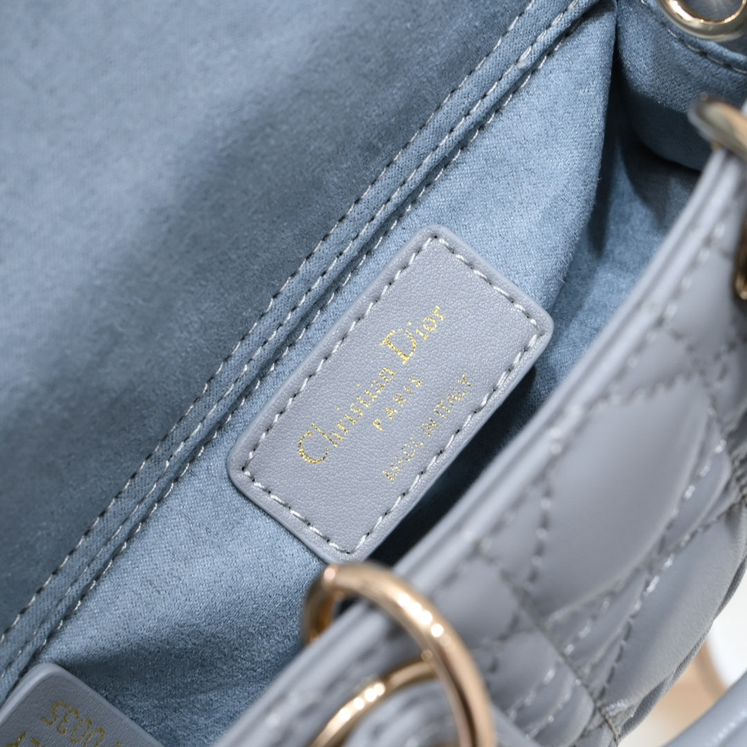 D new arrival D-Joy tote lady bag size；16*5.5*10 cm