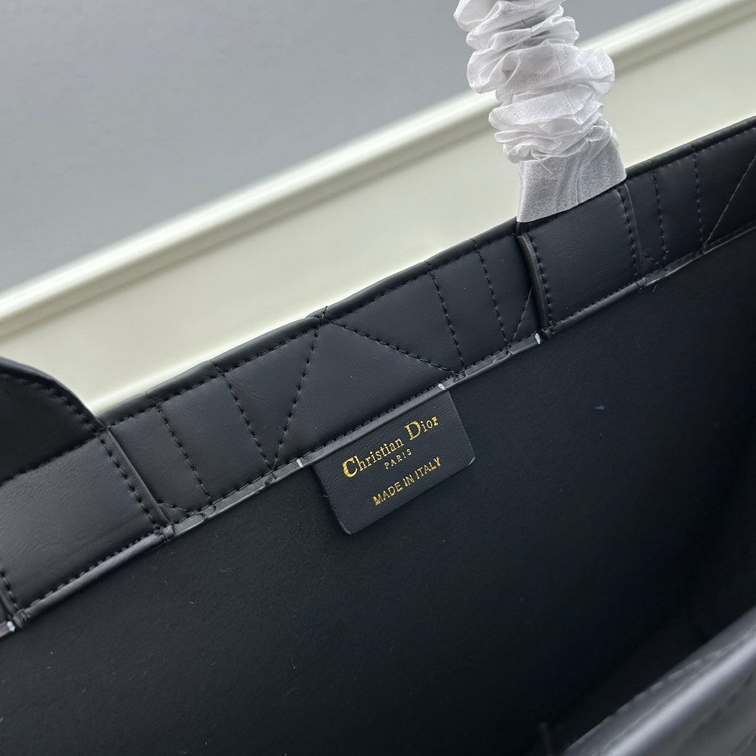 D new arrival tote bag size: 41x32x17