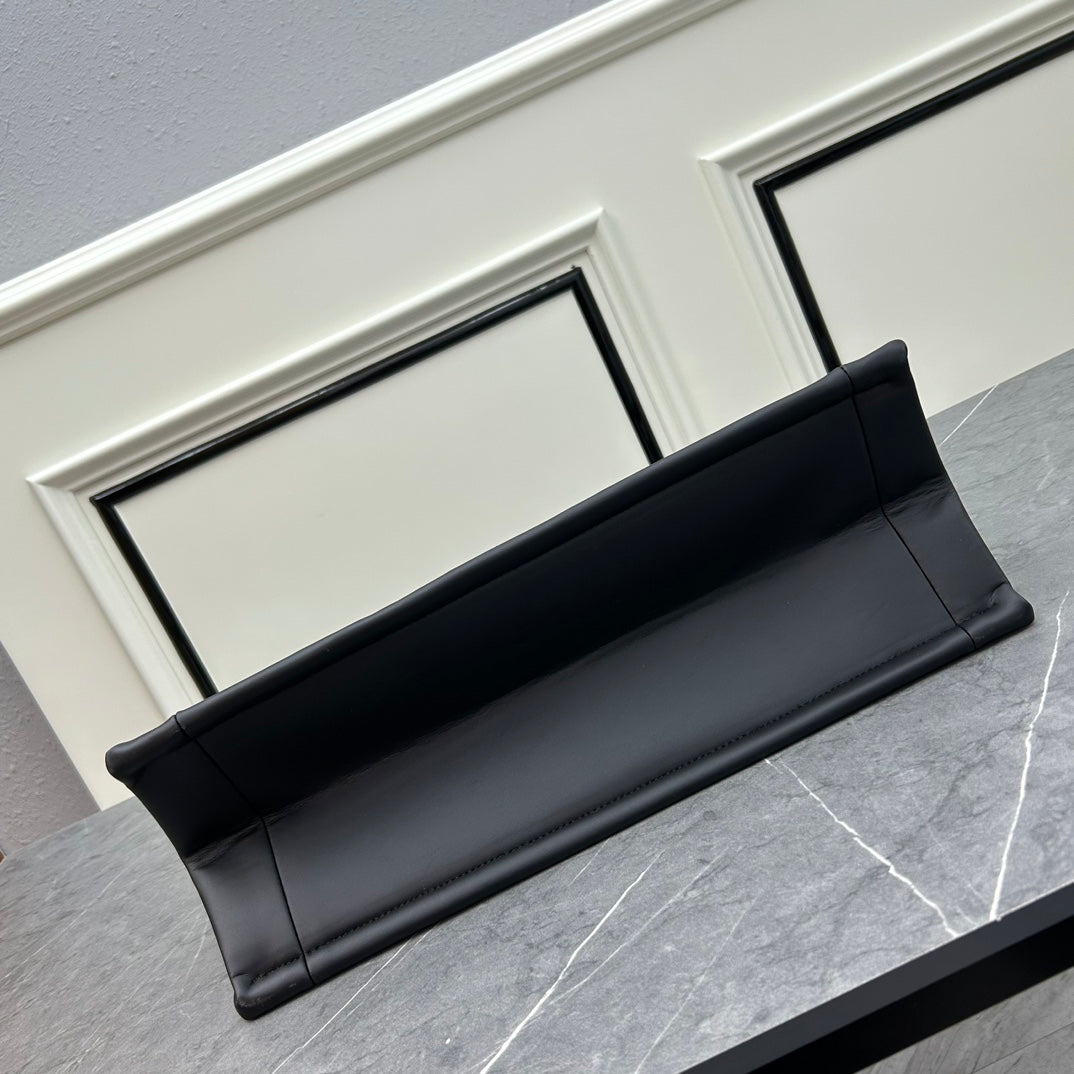 D new arrival tote bag size: 41x32x17