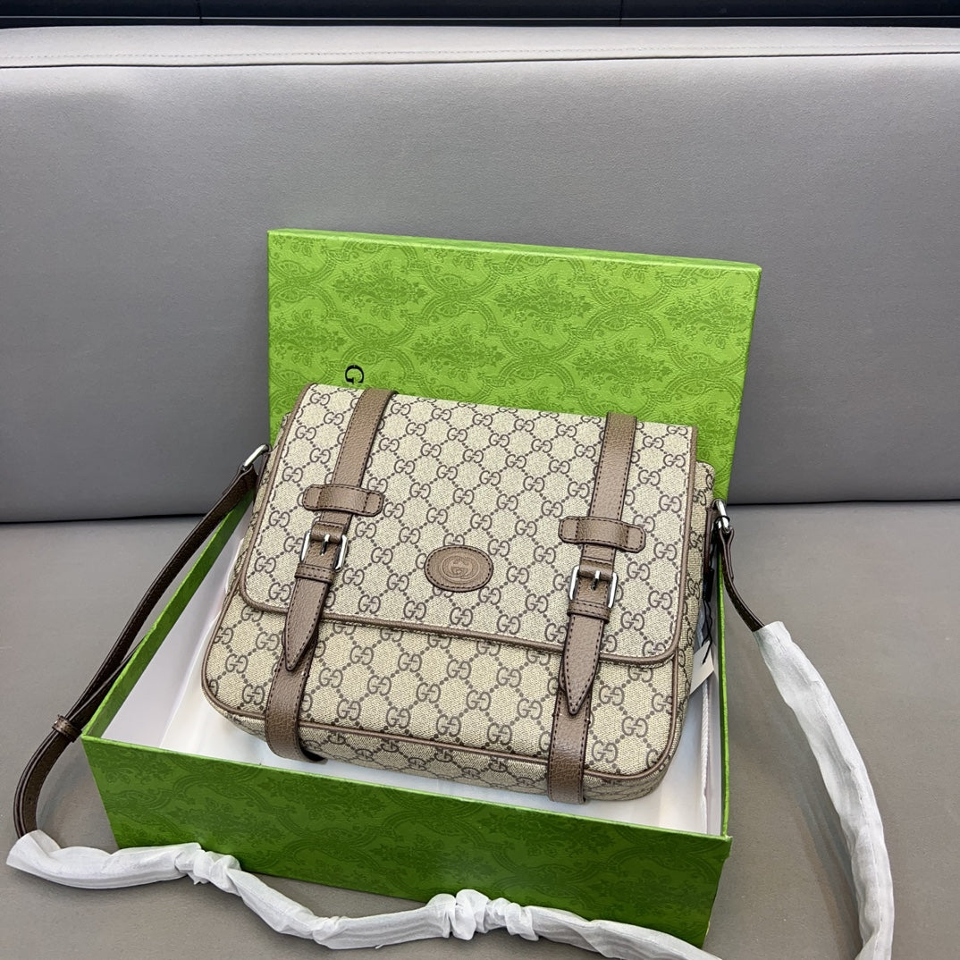 gg man and women crossbody bag size : 23 x 28 cm