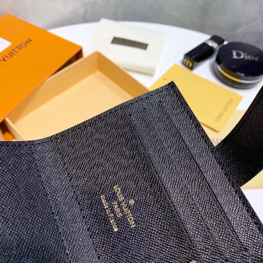 Louis new arrival wallets size: 9x9 cm