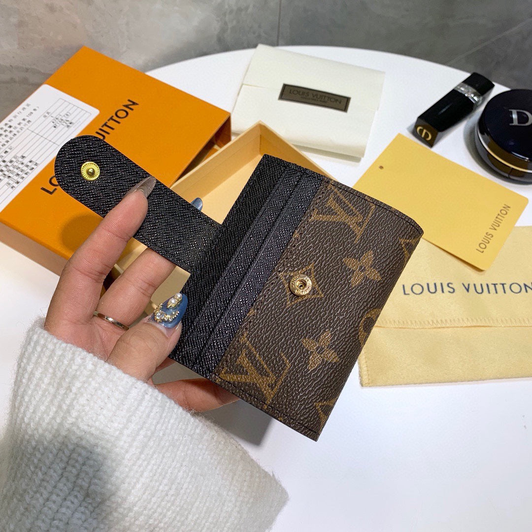 Louis new arrival wallets size: 9x9 cm