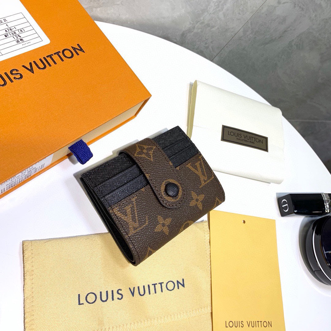 Louis new arrival wallets size: 9x9 cm