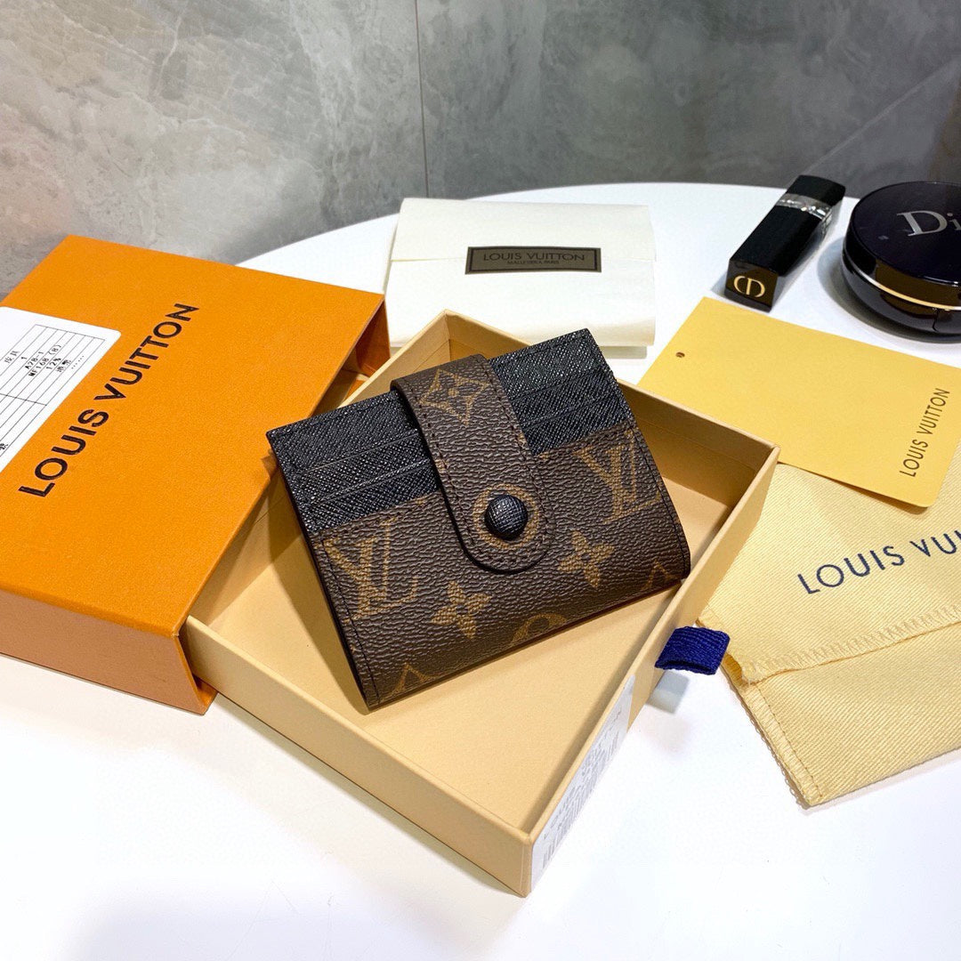 Louis new arrival wallets size: 9x9 cm