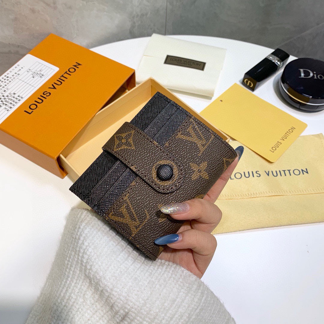 Louis new arrival wallets size: 9x9 cm
