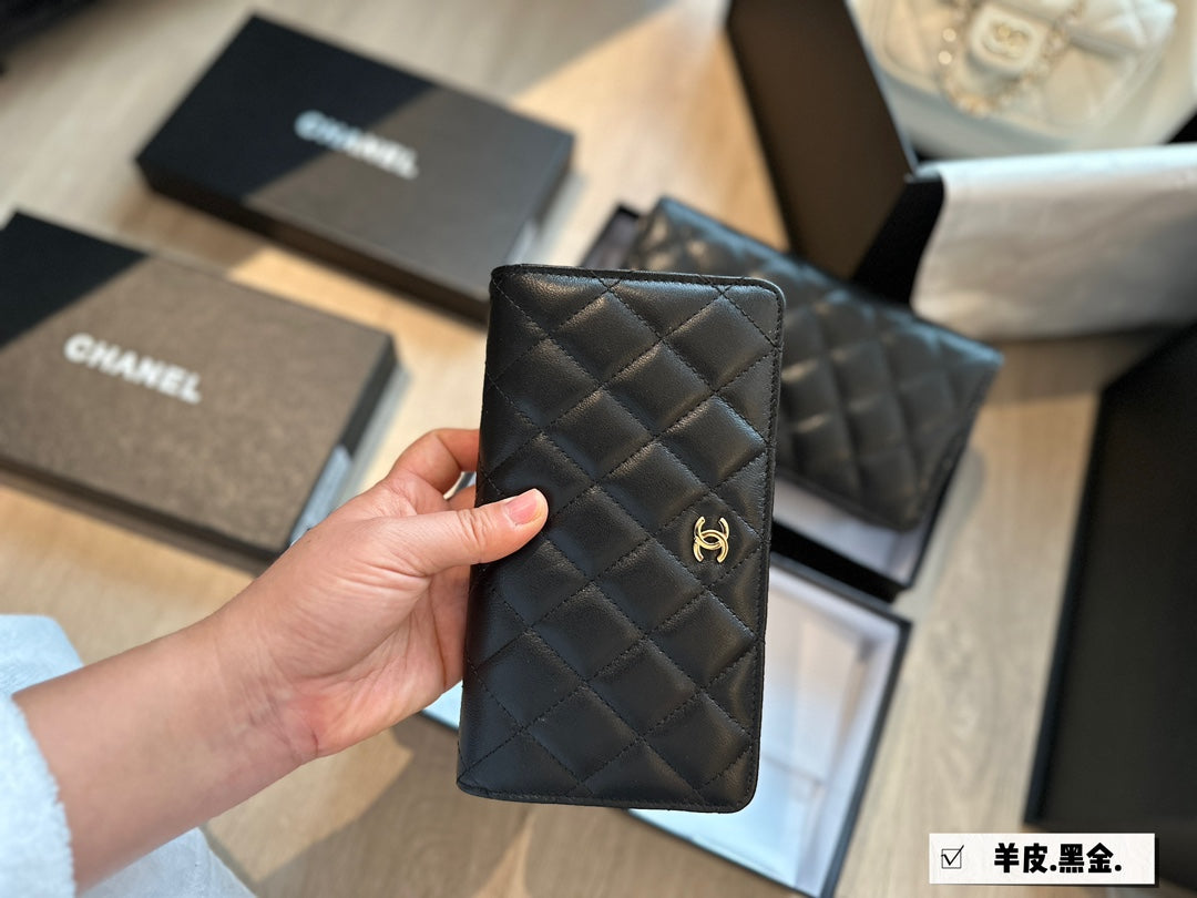 cc wallet top quality size：19*10.5cm