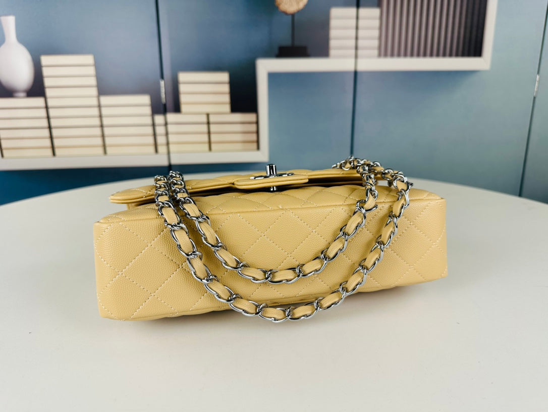 CC  Classic Flap caviar leather 25 cm