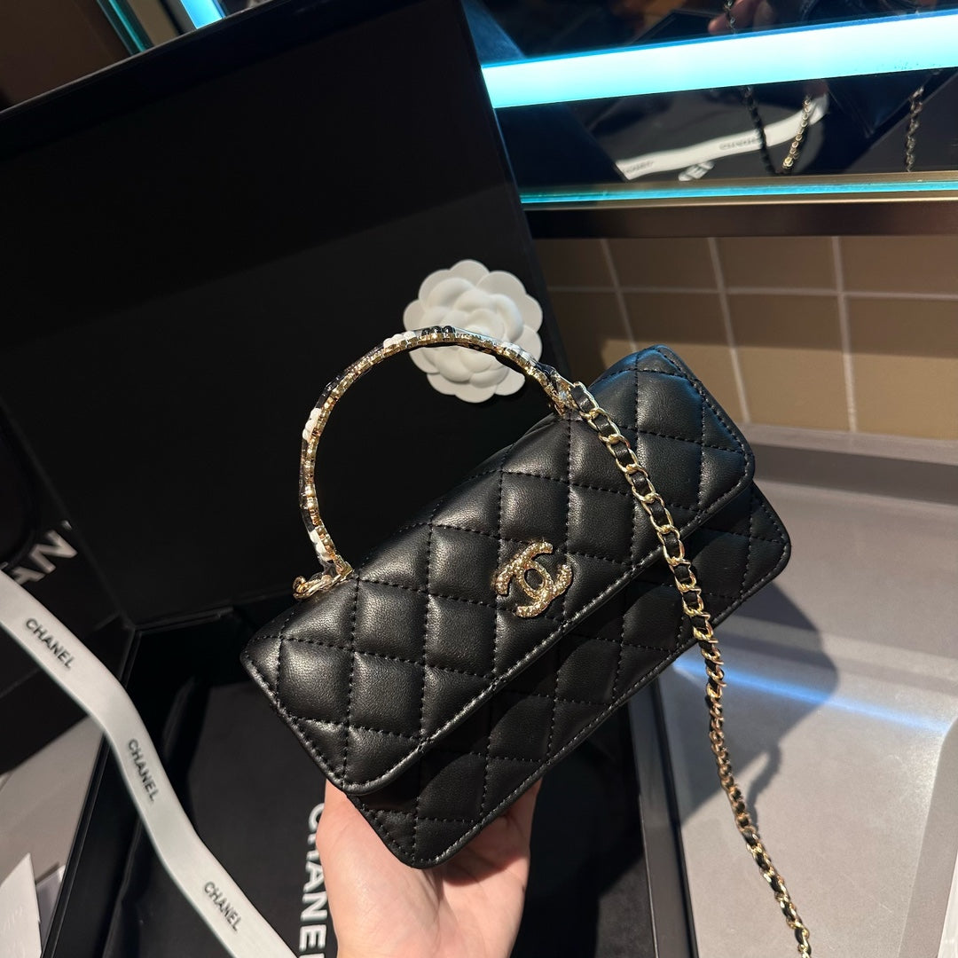 cc woc new arrival bag size : 19 cm