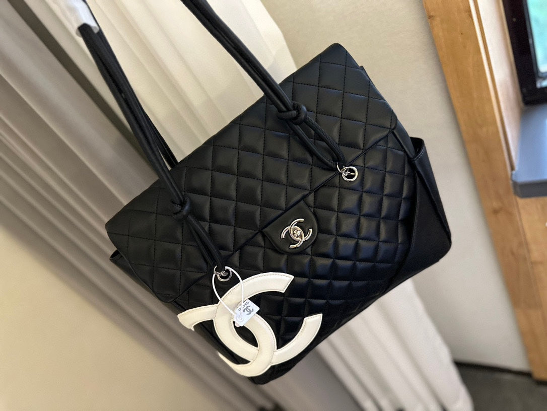 cc new arrival tote bag size: 36 * 30 cm