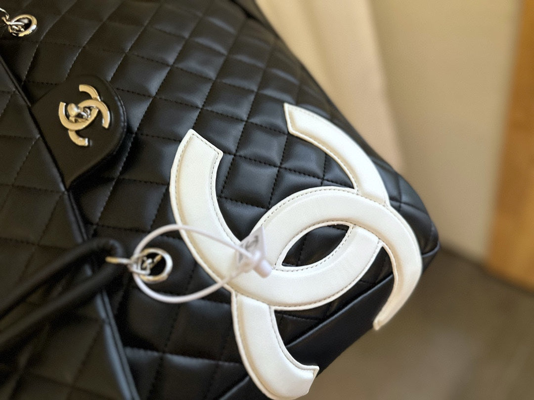 cc new arrival tote bag size: 36 * 30 cm