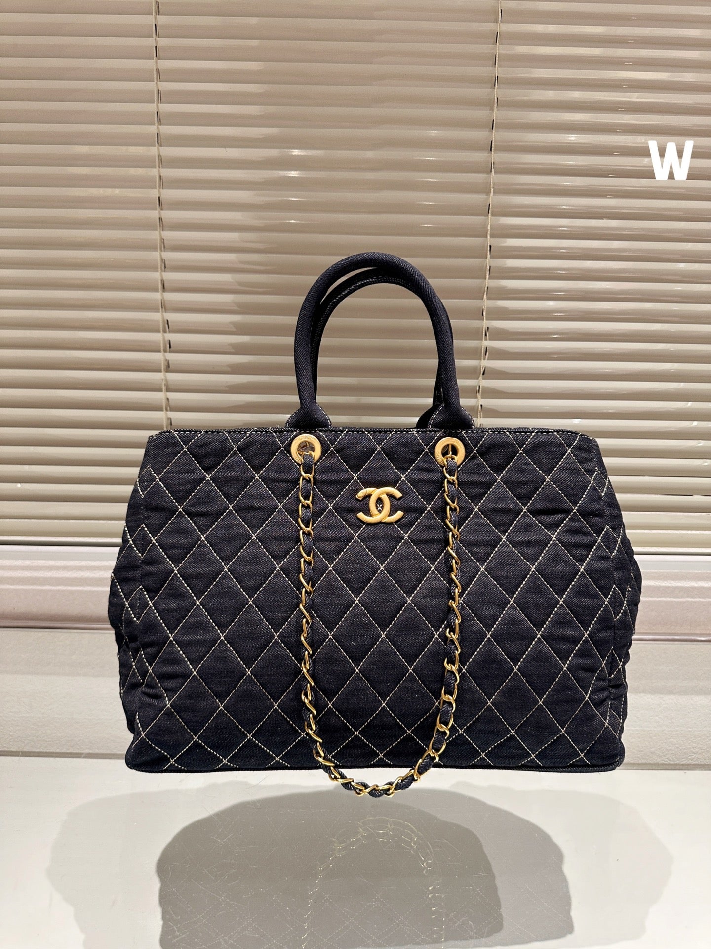 CC Vintage tote bag size 39 * 28cm