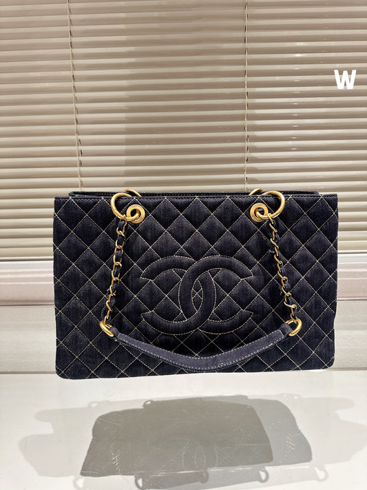 CC Vintage tote bag size 40 * 25cm