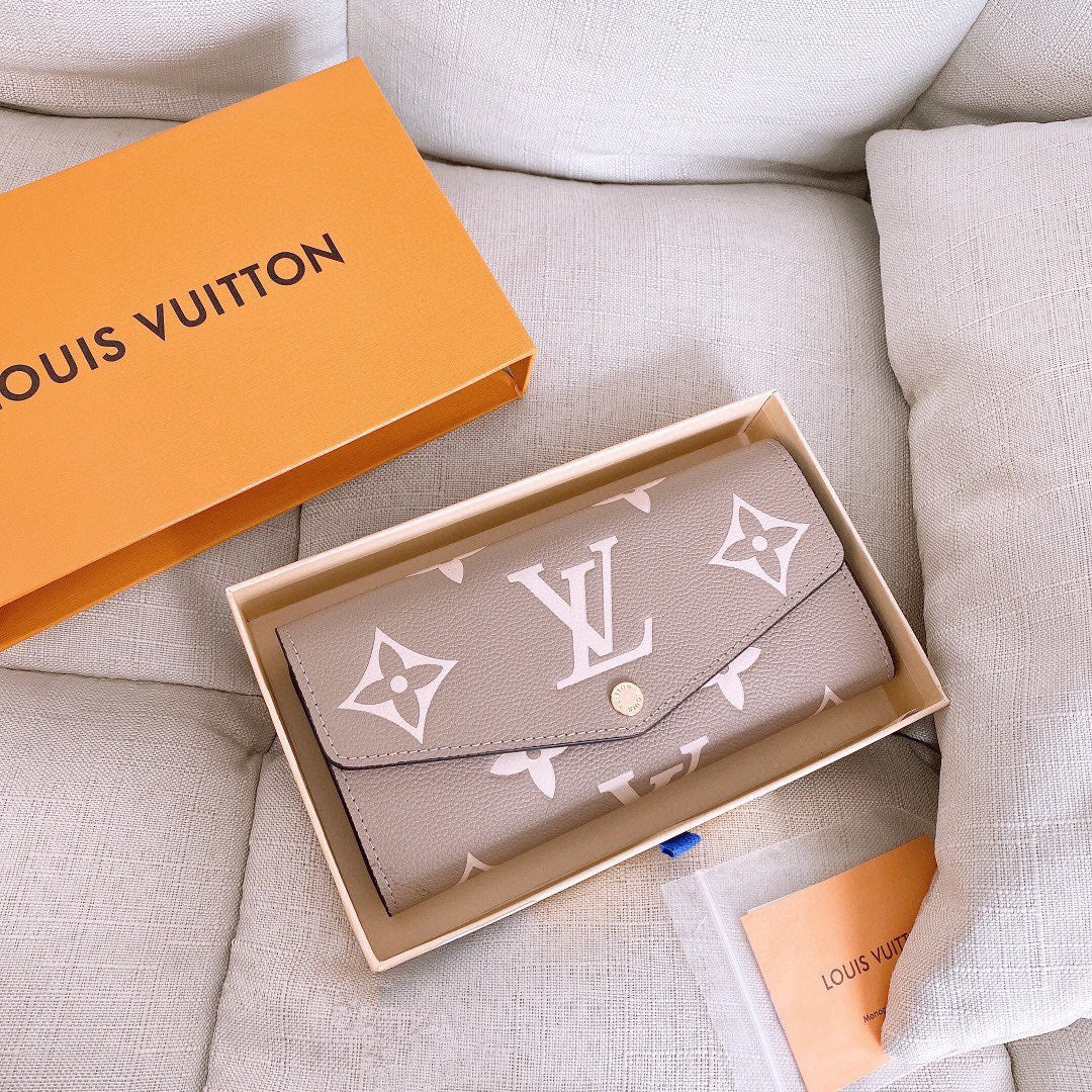Louis Monogram Empreinte wallet size : 19.5x10.5 cm