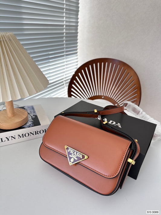 PRA Soft Calf women handbag size : 21*12 cm