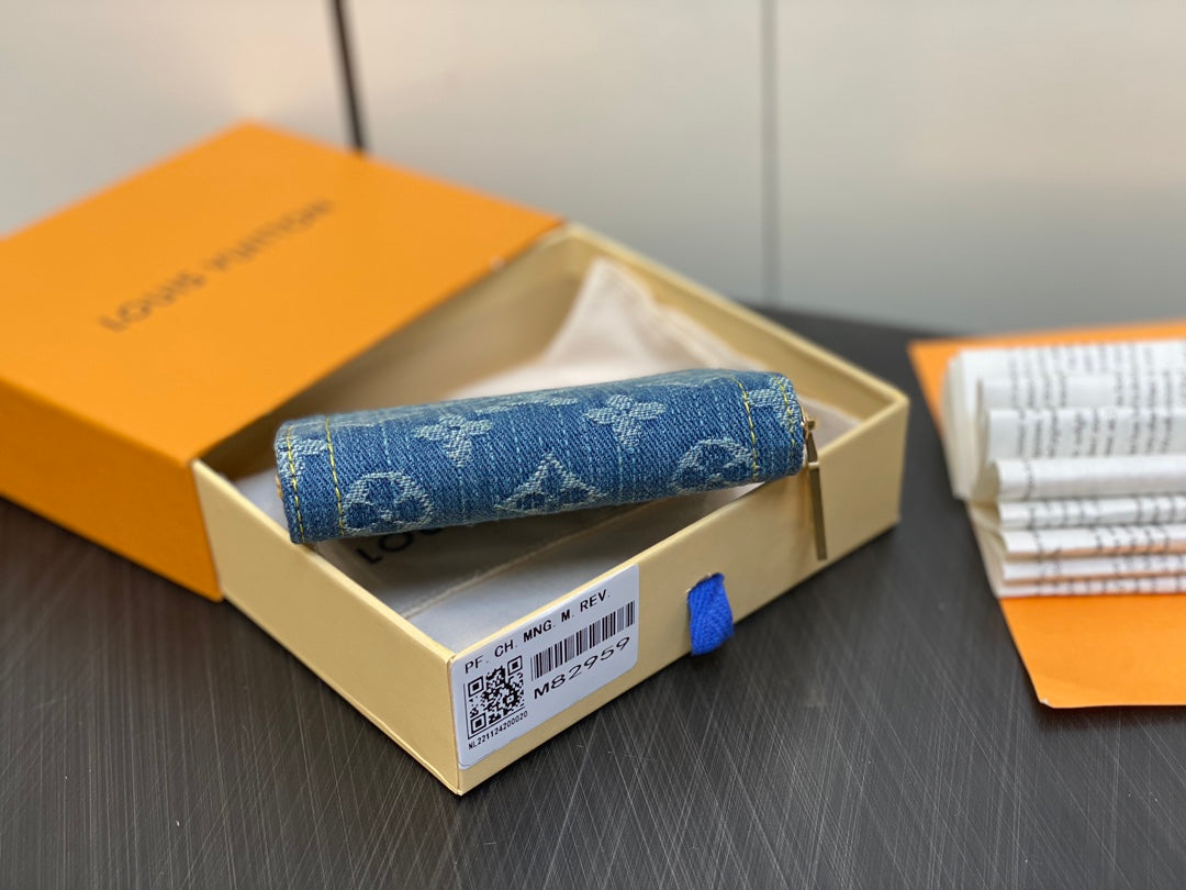 Louis new arrival Zippy Monogram denim wallet size: 11*8.5*2cm