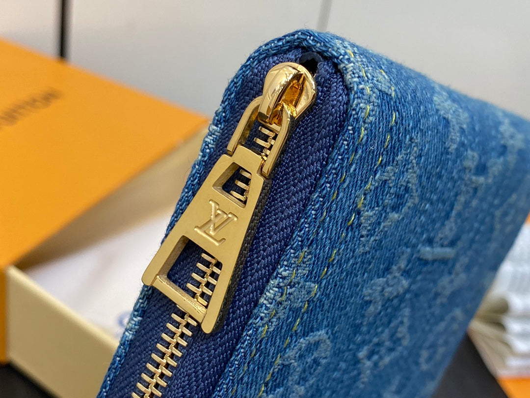 Louis new arrival Zippy Monogram denim wallet size: 11*8.5*2cm