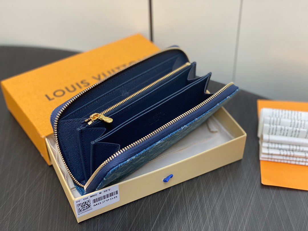 Louis new arrival Zippy Monogram denim wallet size: 19.5*10.5*2.5cm