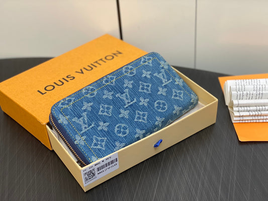 Louis new arrival Zippy Monogram denim wallet size: 19.5*10.5*2.5cm
