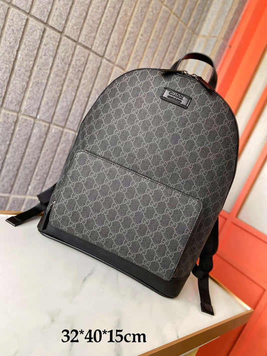 GG new arrival men backpack bag size :32*40*15 cm