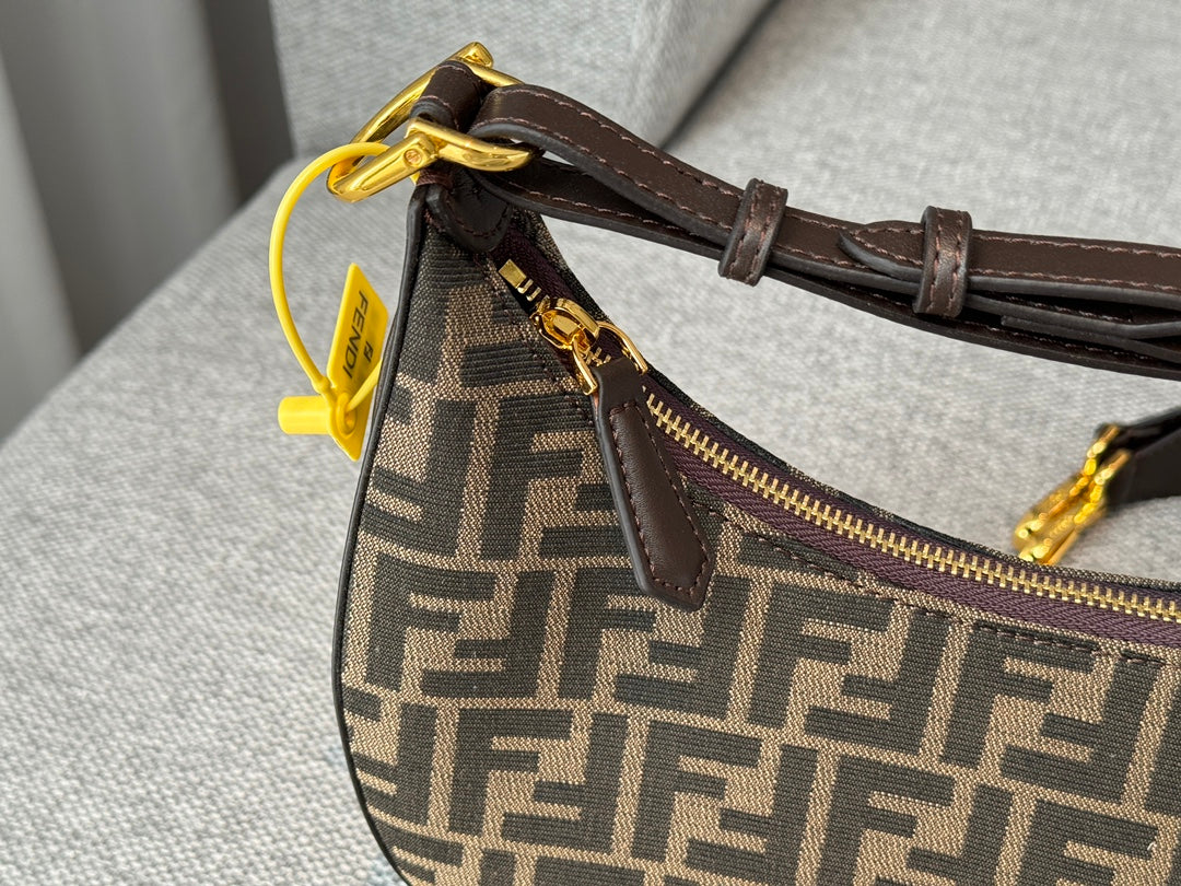 Fen new arrival bag size：28*16cm