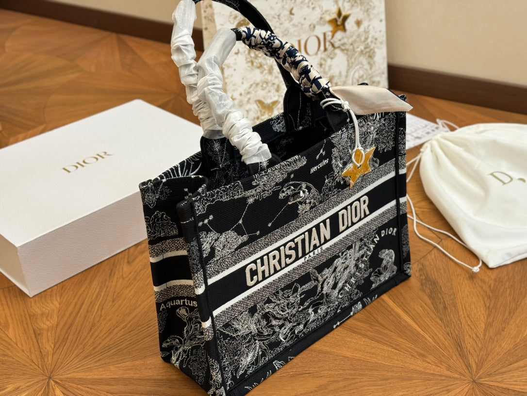 D book tote bag mediums size : 36 cm