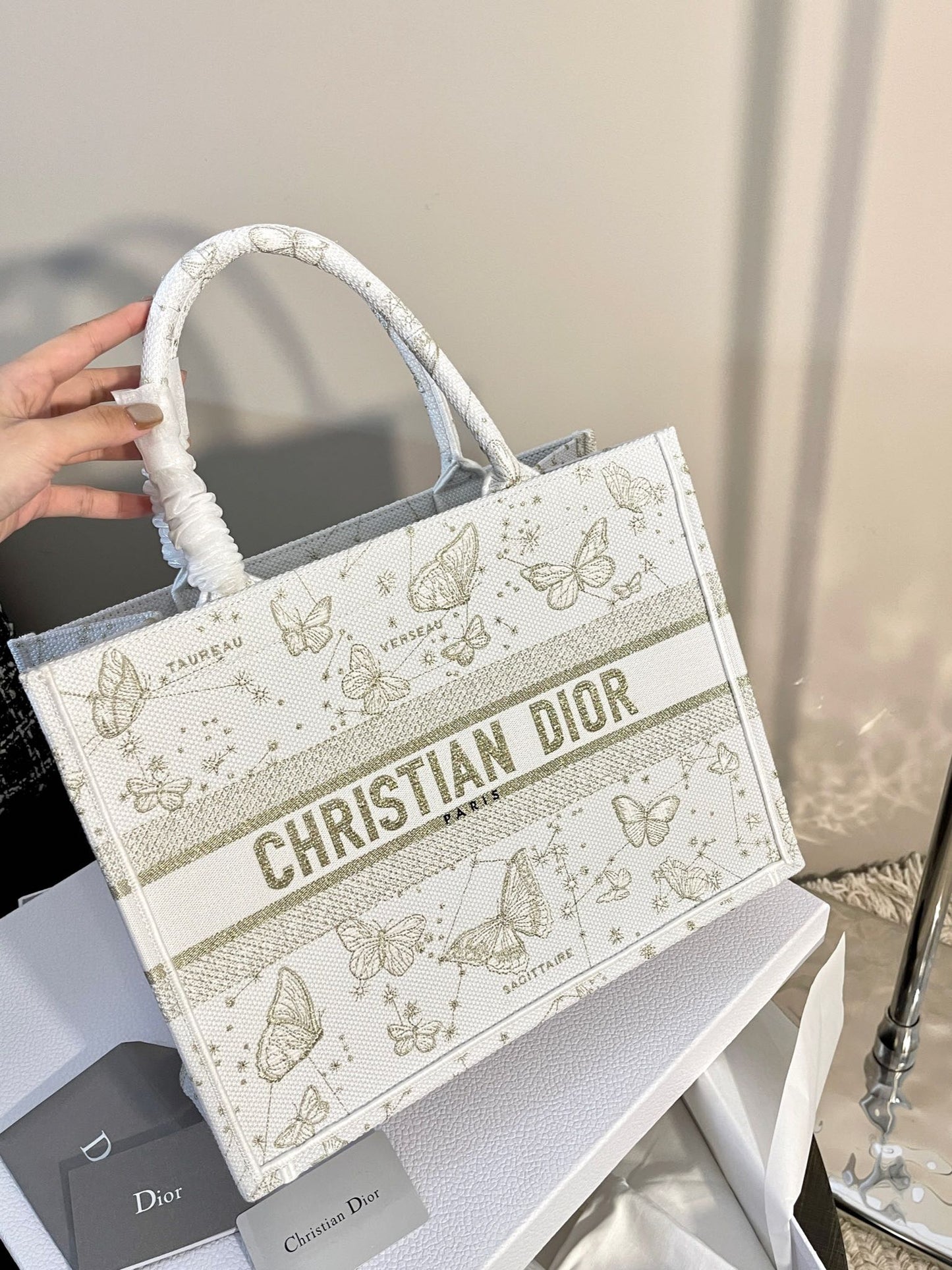 D book tote bag butterfly size: 36×27×16cm