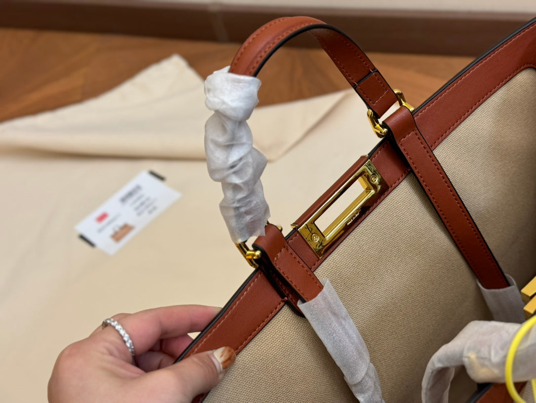 Fen peekabo tote bag size :41*29 cm