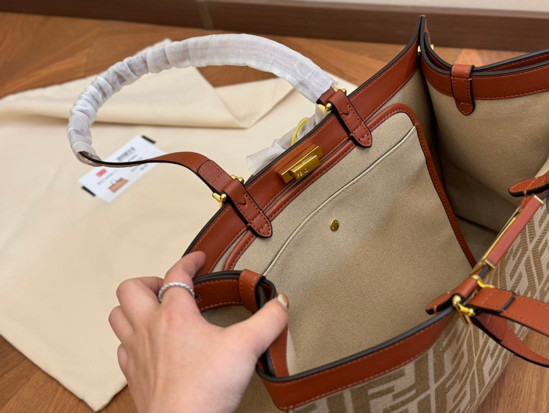 Fen peekabo tote bag size :41*29 cm