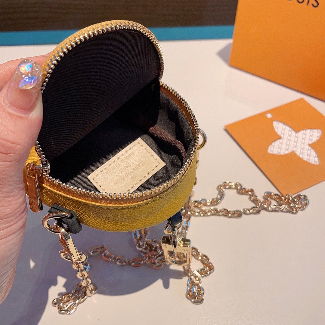 Louis mini wallet size: 12*9 cm