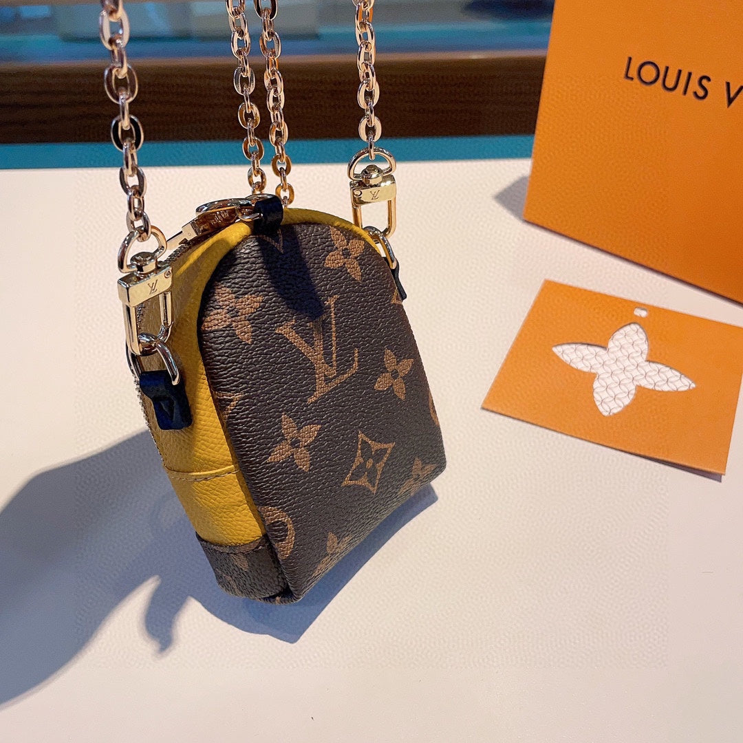 Louis mini wallet size: 12*9 cm