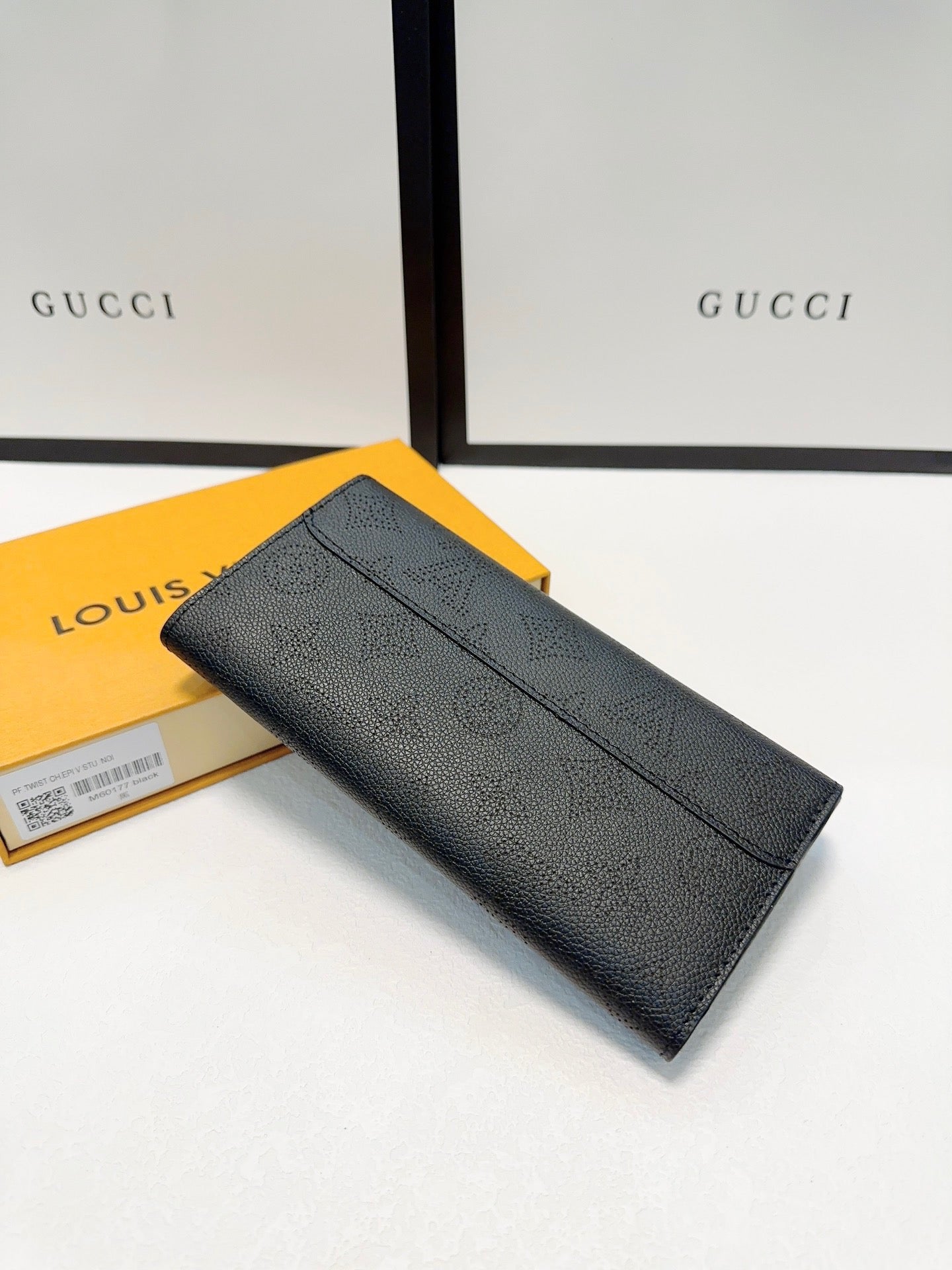 Louis new arrival wallet size: 19x10 cm