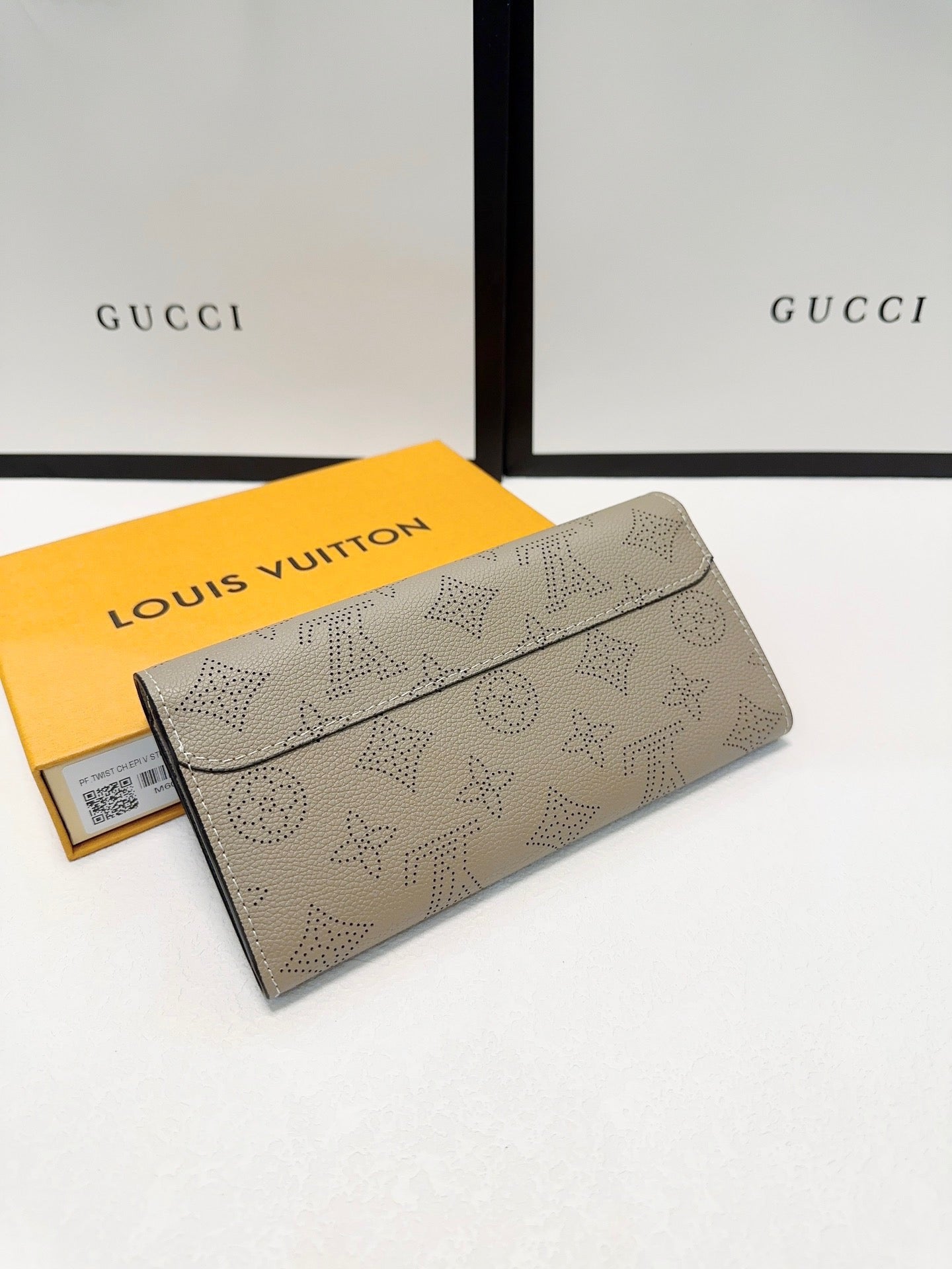 Louis new arrival wallet size: 19x10 cm
