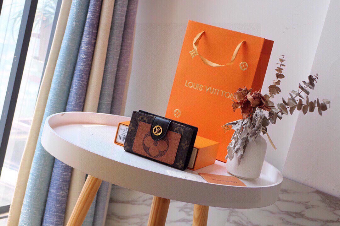 Louis new arrival wallets size: 13.5*9.5*3.5 cm