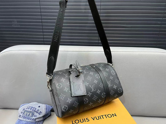 Louis CITY KEEPALL men and women bag size : 17 x 27 cm