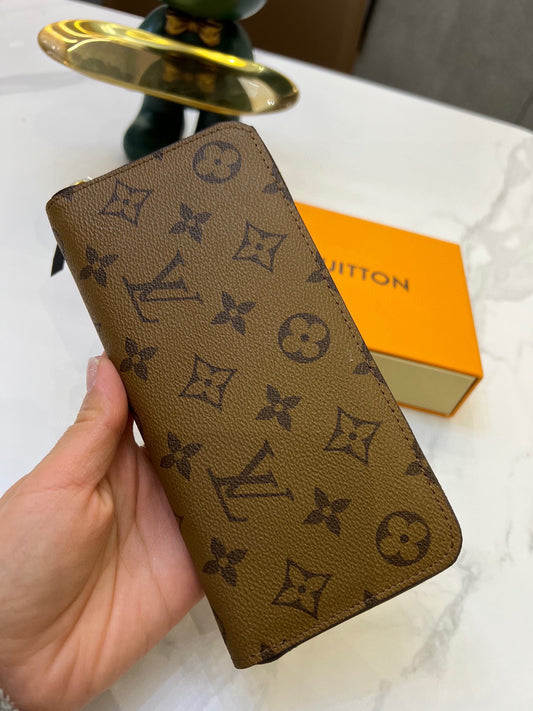 Louis new arrival Monogram Reverse wallet size : 20*9*2cm